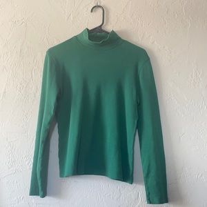 Mock turtle neck green long sleeved sweater
